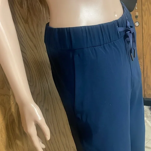 Lululemon"On The Fly Pant * Woven 27 " True Navy - Picture 6 of 14